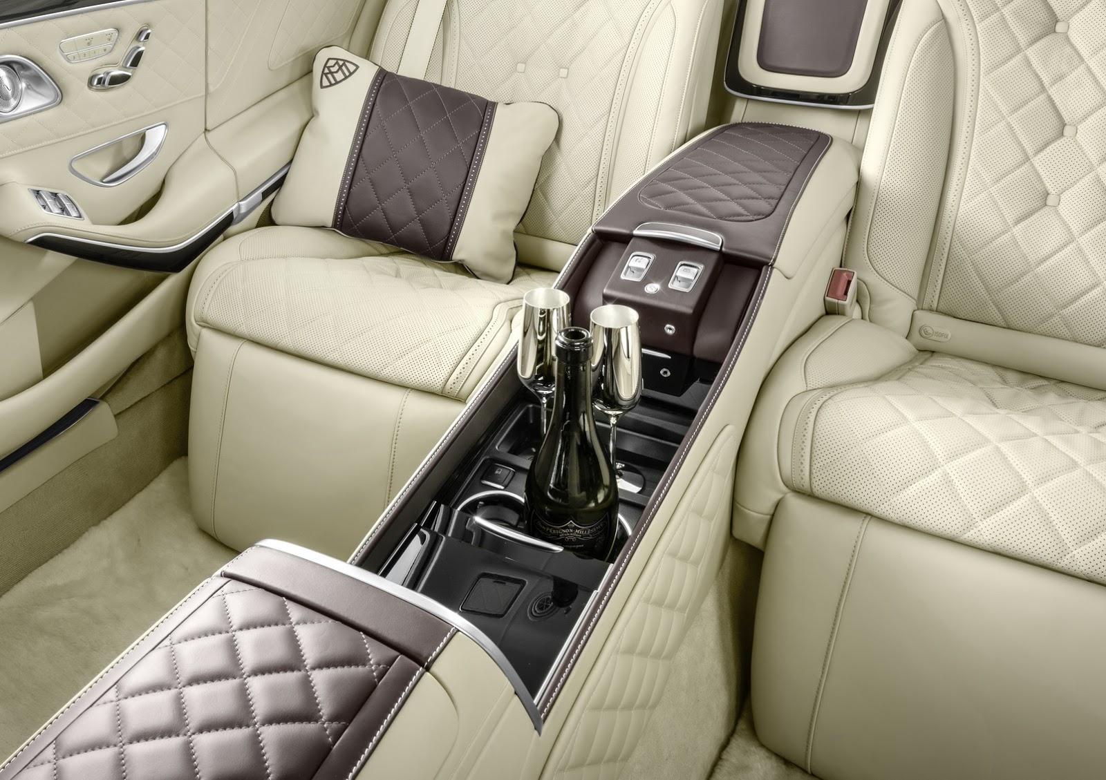 Mercedes Benz S Class Maybach Pullman