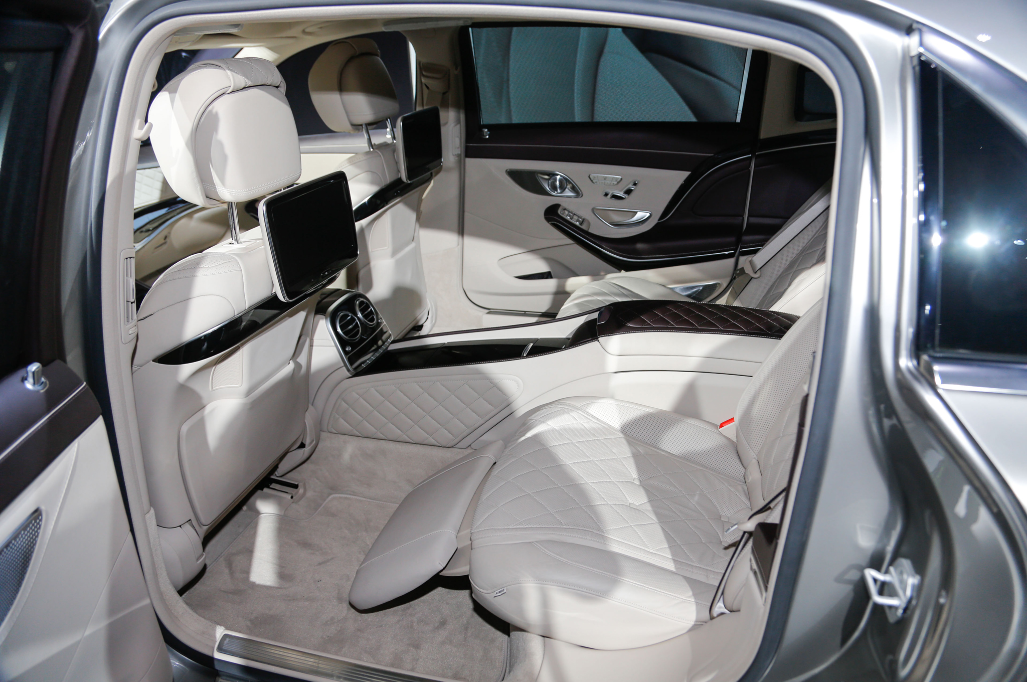 Mercedes Benz S Class Maybach S600
