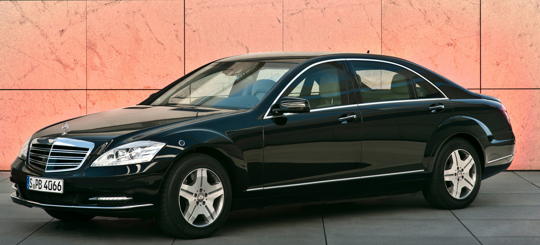 Mercedes Benz S Class S600 Guard