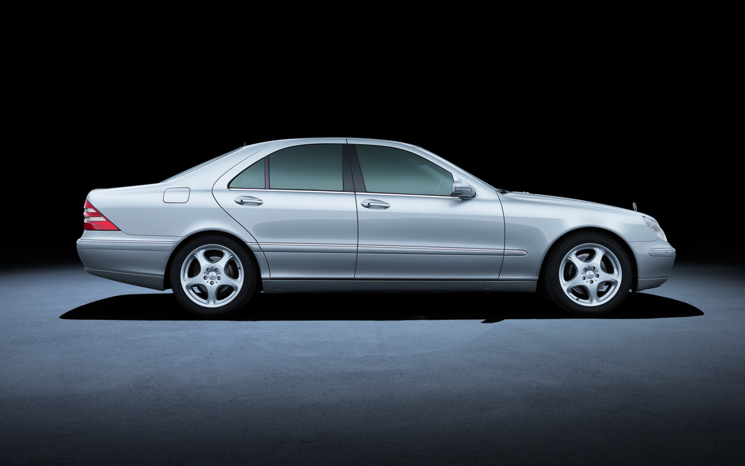 Mercedes Benz S Class W220