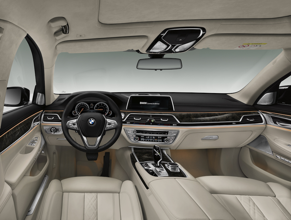 Mercedes Benz S550 2016