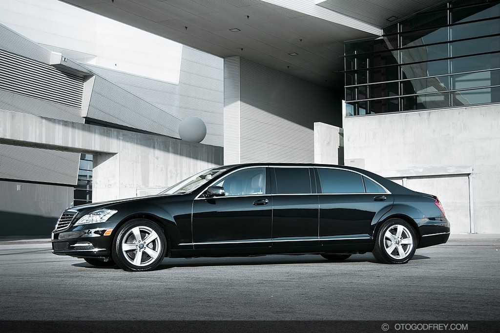Mercedes Benz S550 Limousine