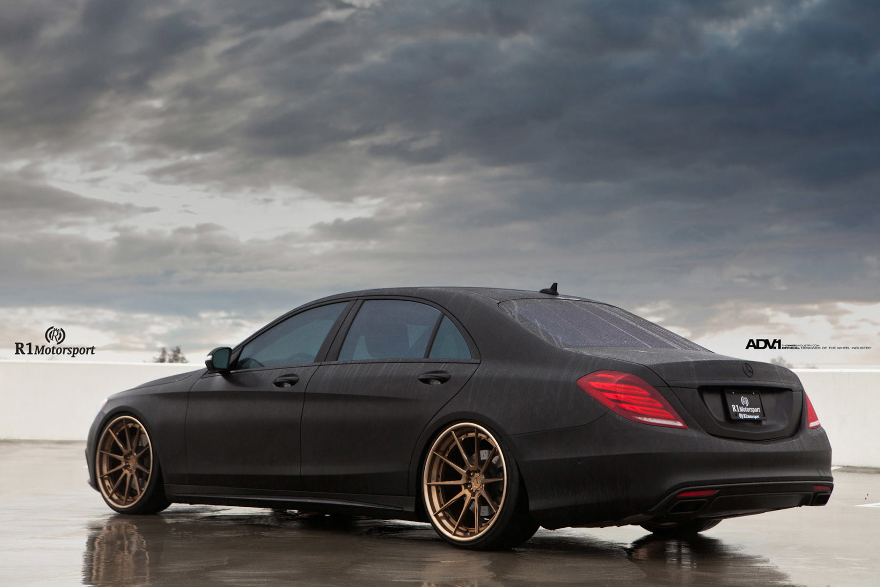 Mercedes Benz S550 Matte Black