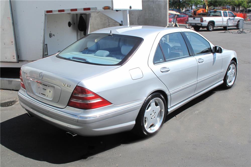 Mercedes Benz S600 2001