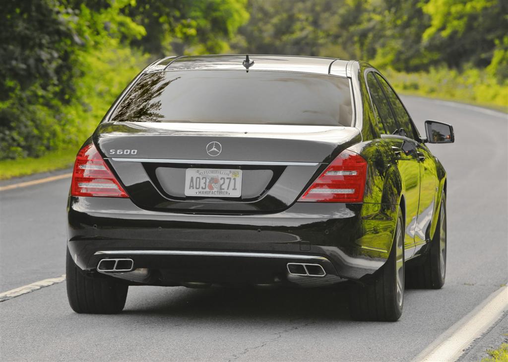 Mercedes Benz S600 2010