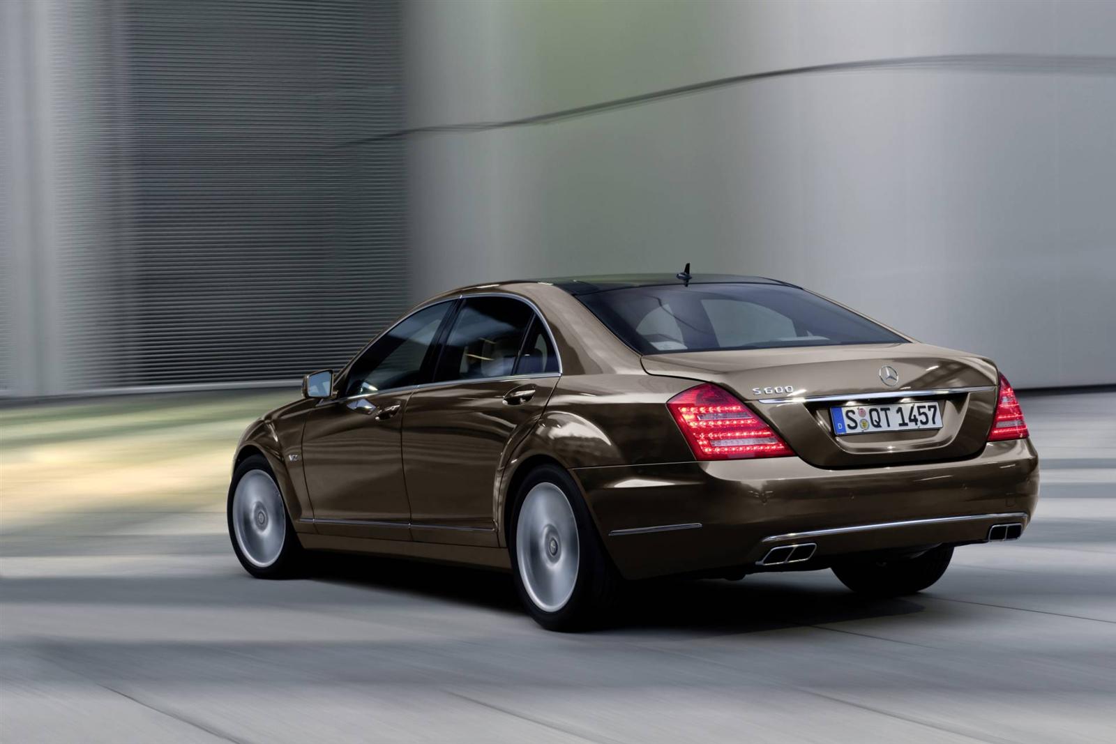 Mercedes Benz S600 2013