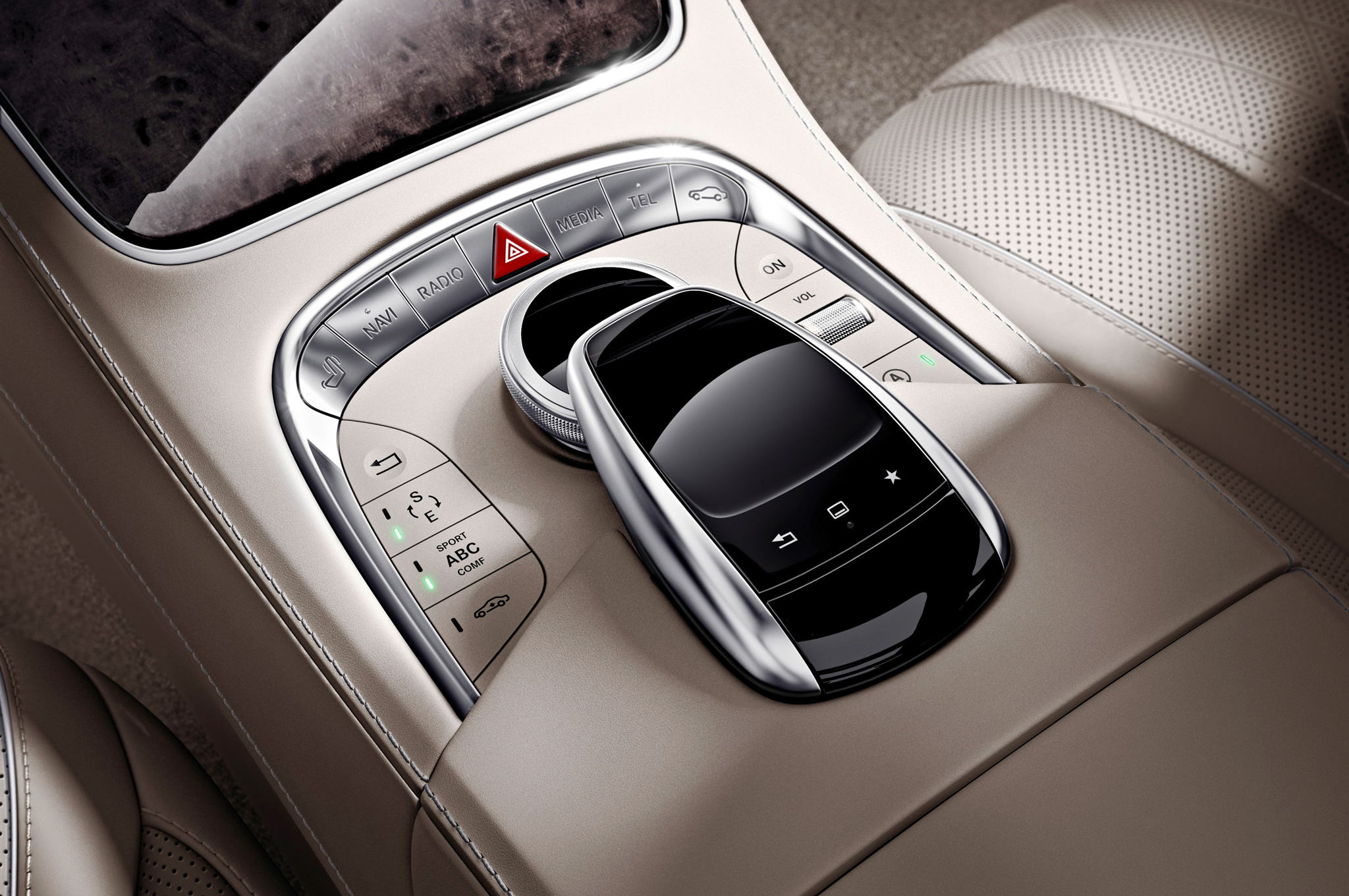 Mercedes Benz S600 2015