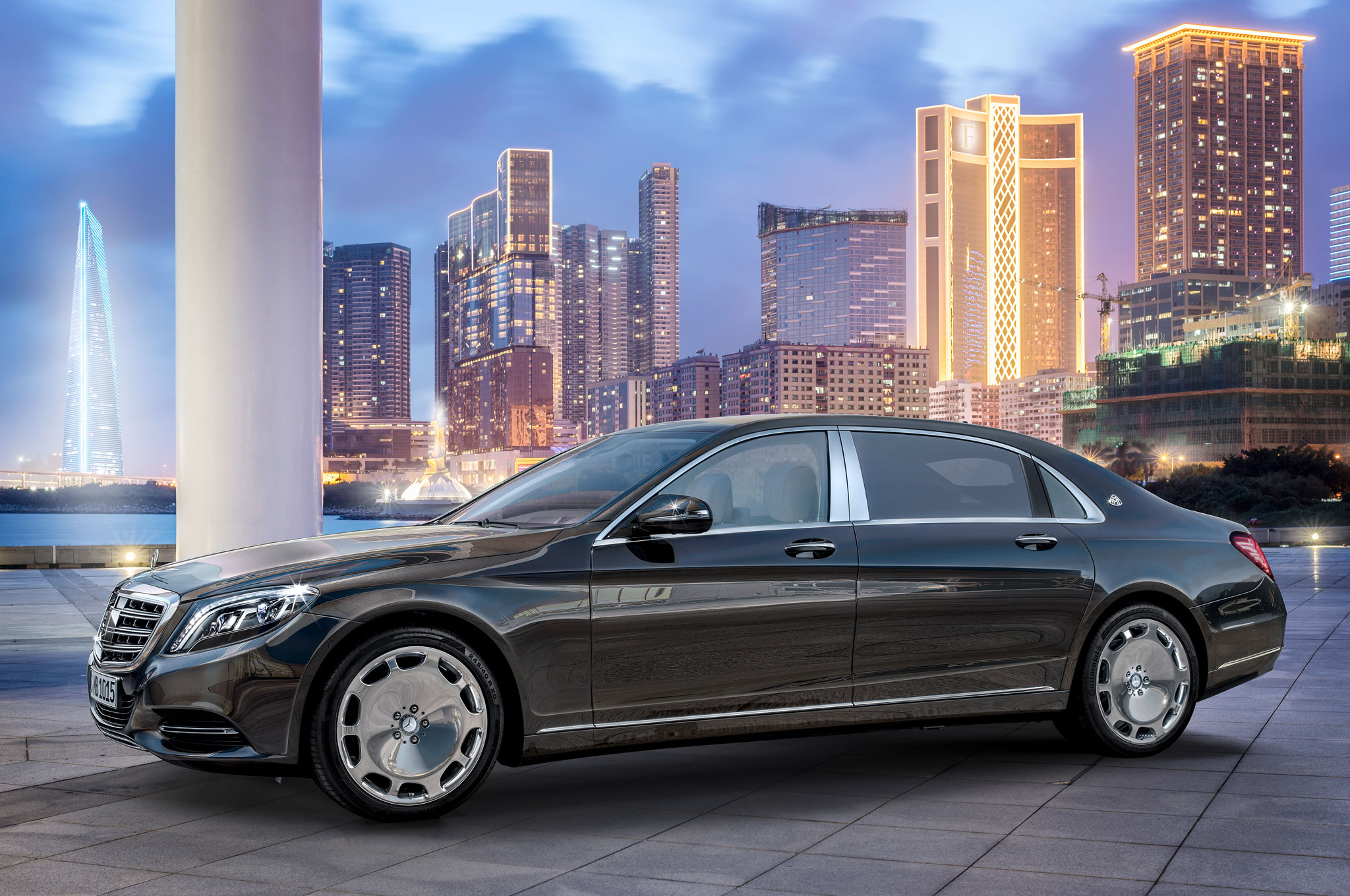 Mercedes Benz S600 2016