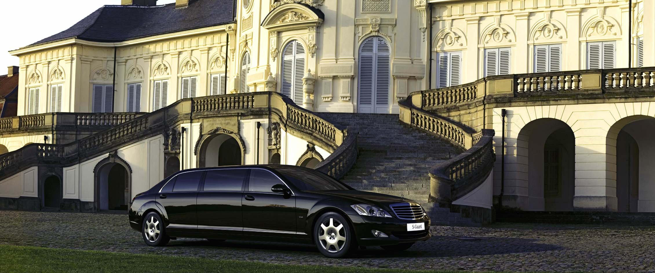 Mercedes Benz S600 Pullman Limousine