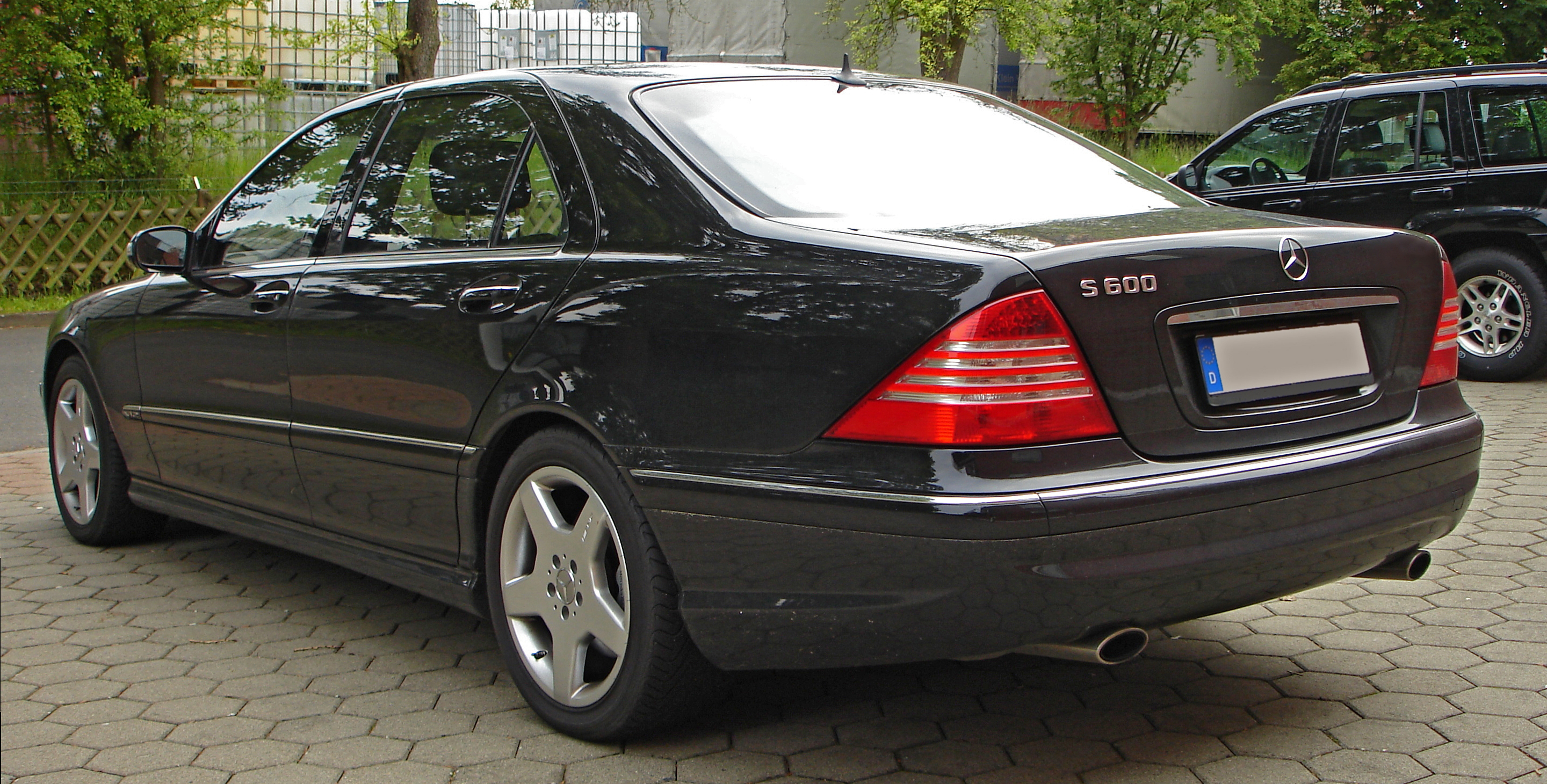 Mercedes Benz S600 W220