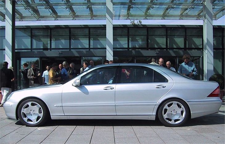 Mercedes Benz S600 W220