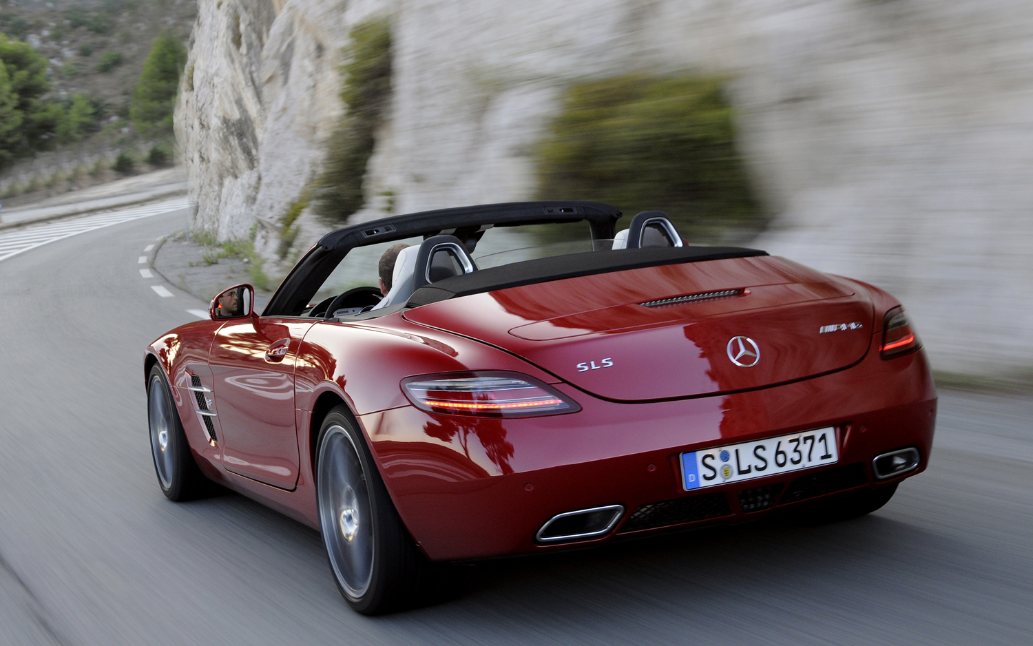 Mercedes Benz Sls Red