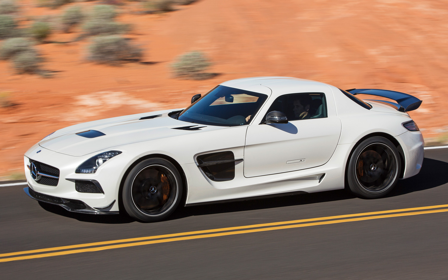 Mercedes Benz Sls White