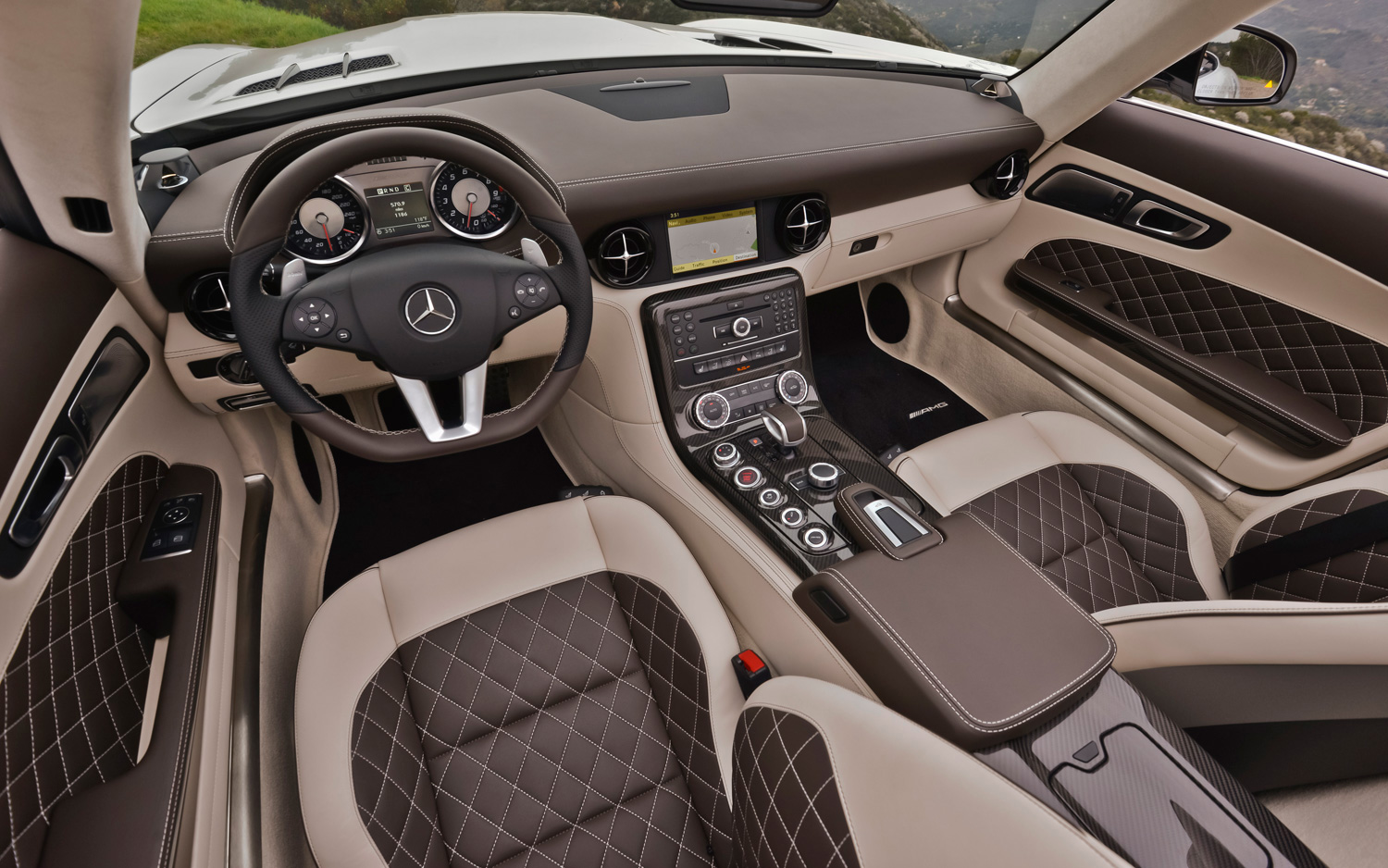 Mercedes Benz Sls White