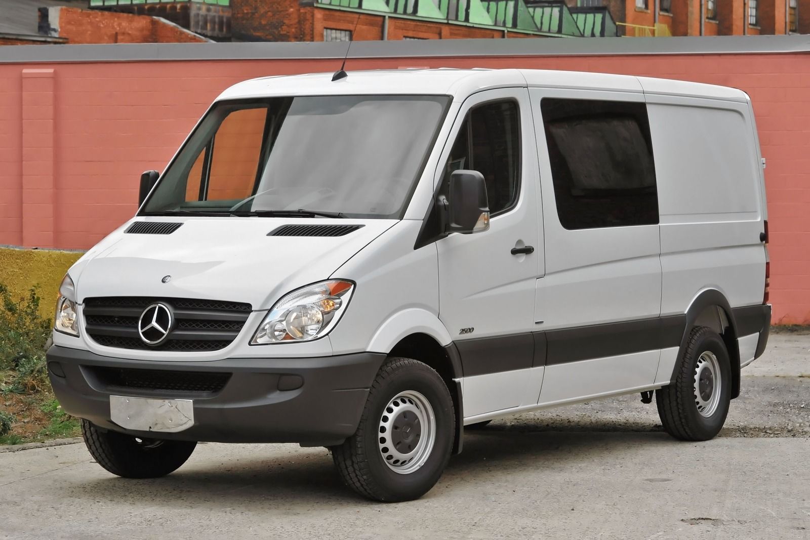 Mercedes Benz Sprinter 144