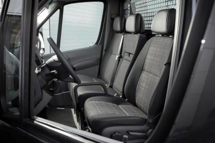 Mercedes Benz Sprinter 214