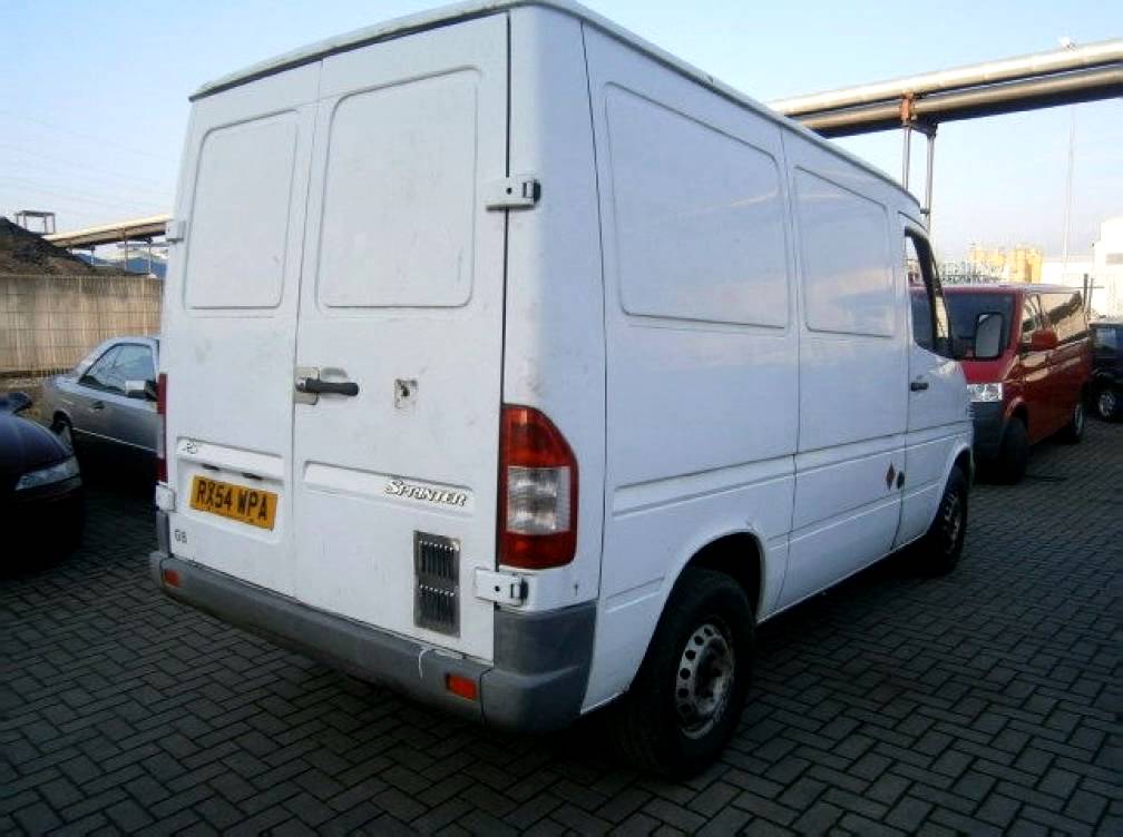 Mercedes Benz Sprinter 214