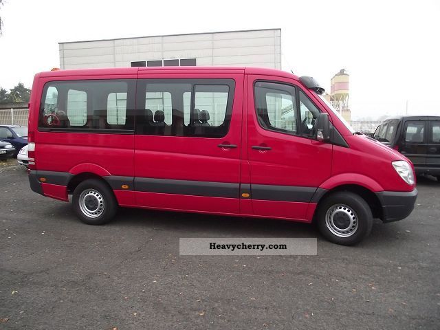 Mercedes Benz Sprinter 215