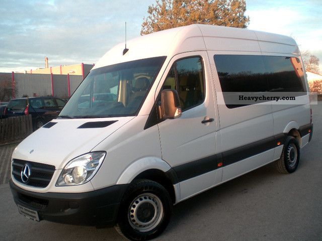 Mercedes Benz Sprinter 215