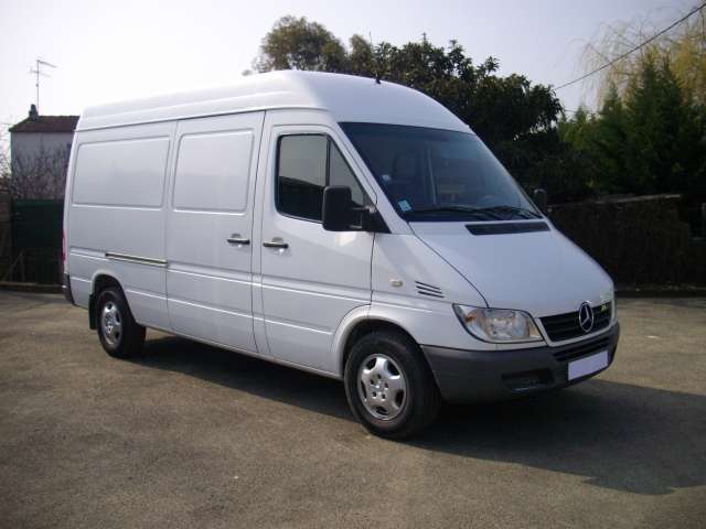 Mercedes Benz Sprinter 216