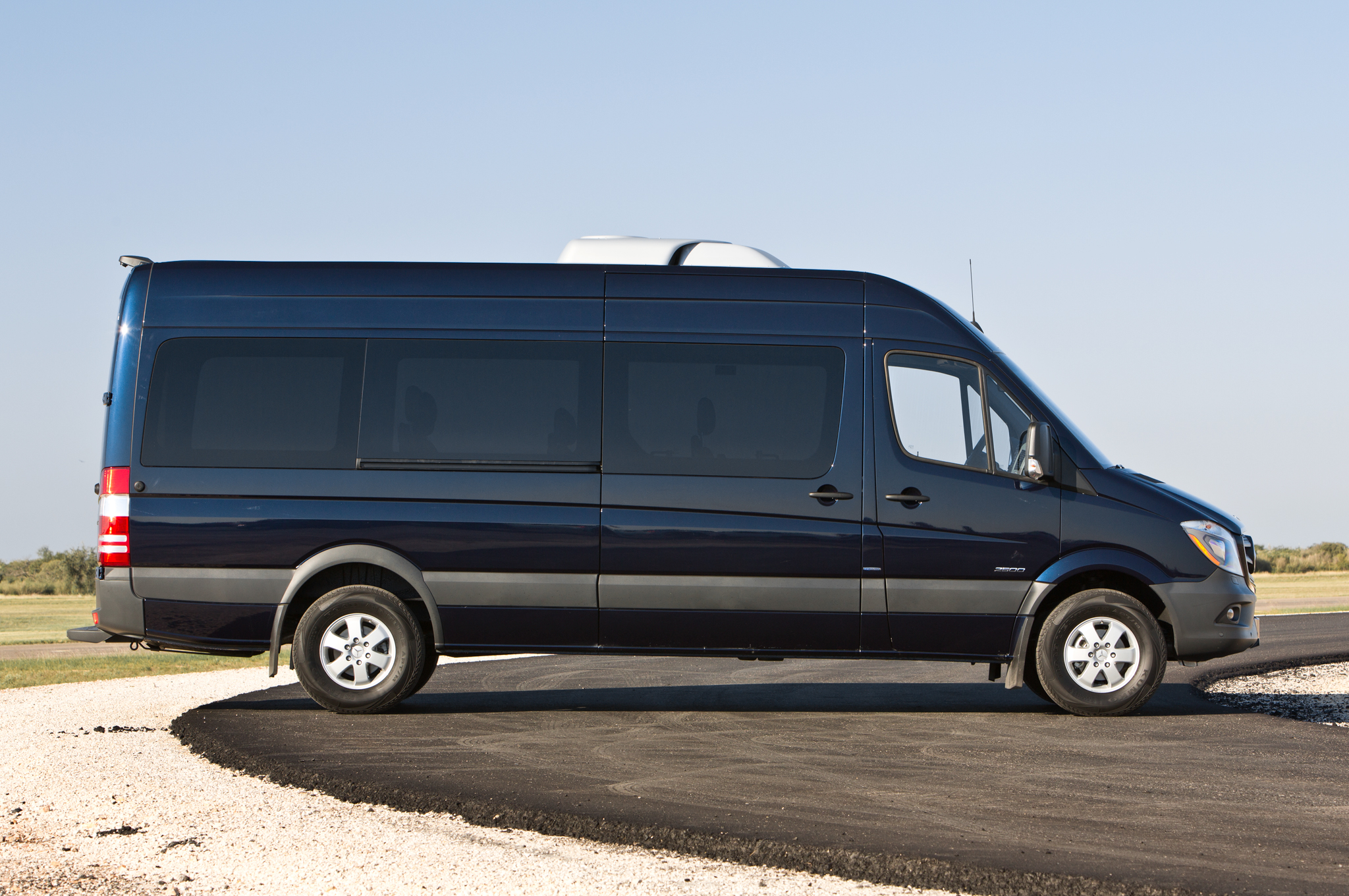 Mercedes Benz Sprinter 2500