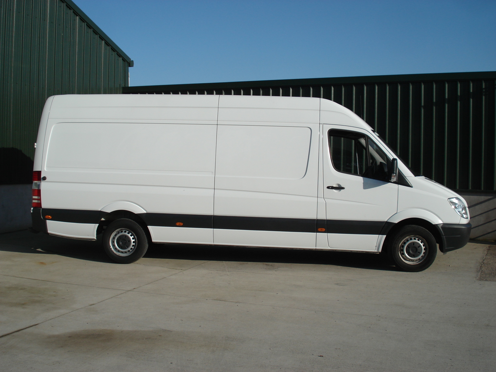 Mercedes Benz Sprinter 311