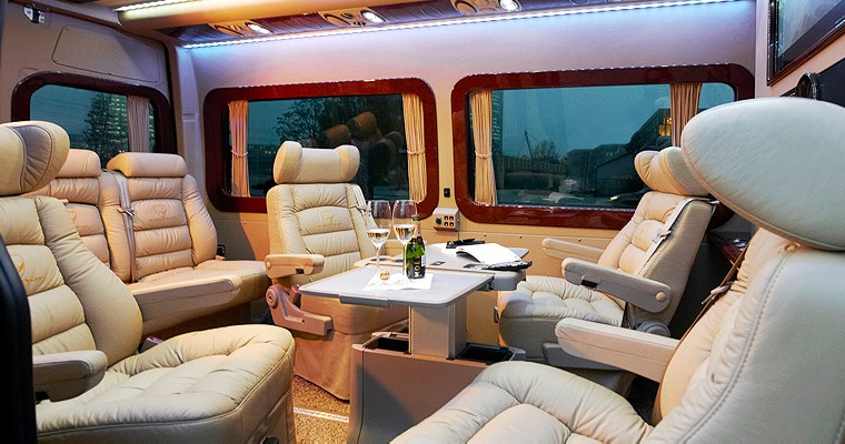 Mercedes Benz Sprinter 318