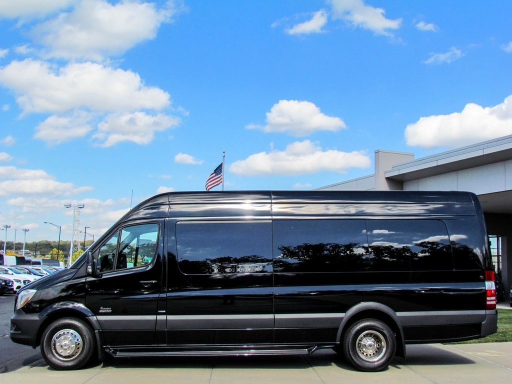Mercedes Benz Sprinter 3500