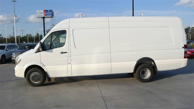 Mercedes Benz Sprinter 3500