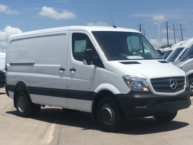 Mercedes Benz Sprinter 3500