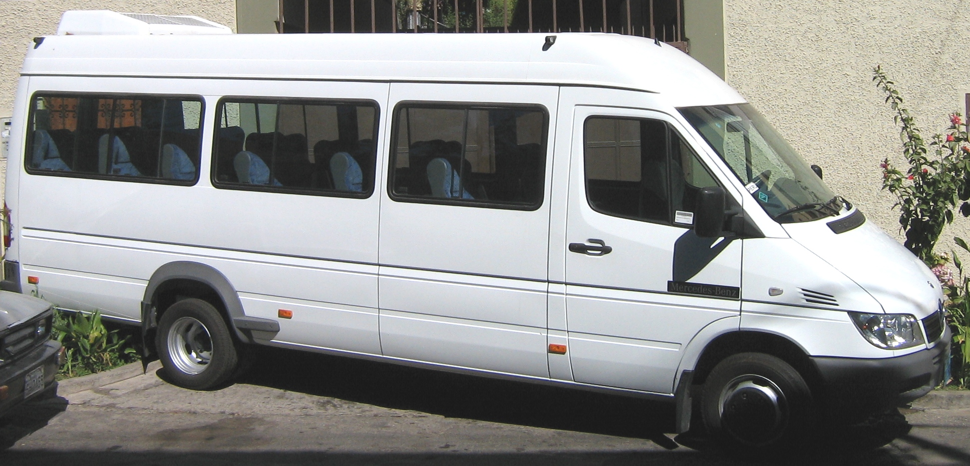 Mercedes Benz Sprinter 413