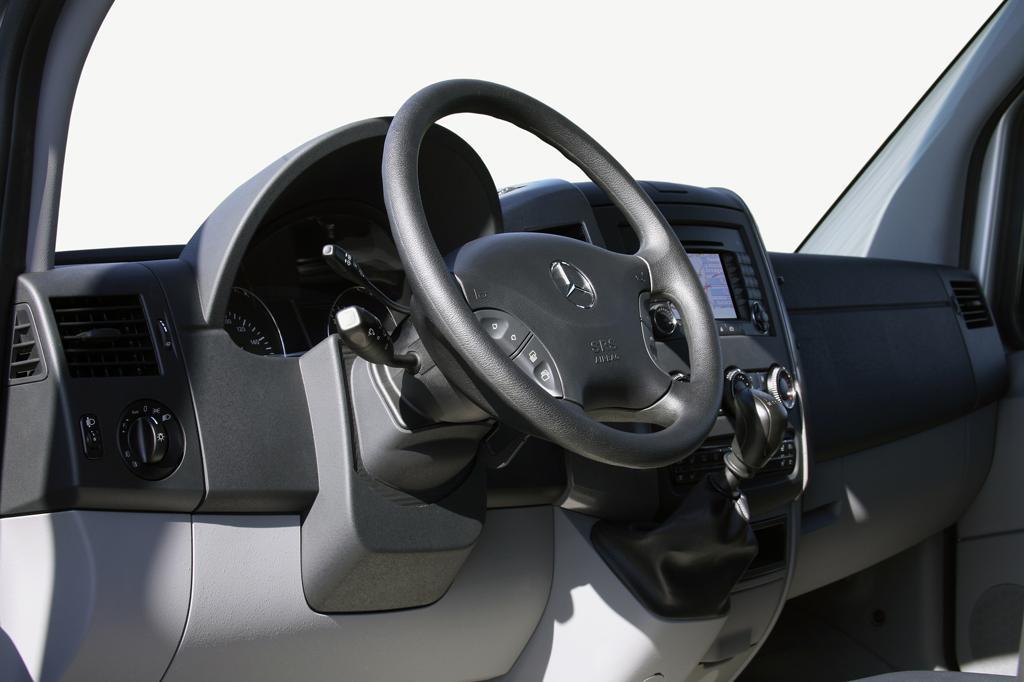 Mercedes Benz Sprinter 415