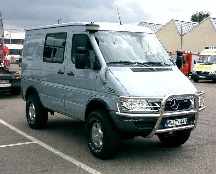 Mercedes Benz Sprinter Camper 4x4