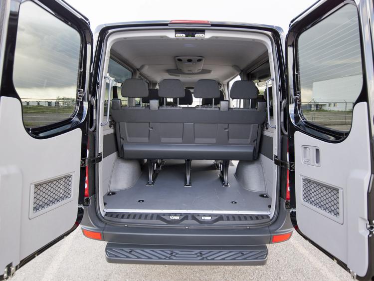 Mercedes Benz Sprinter Passenger Van 2500