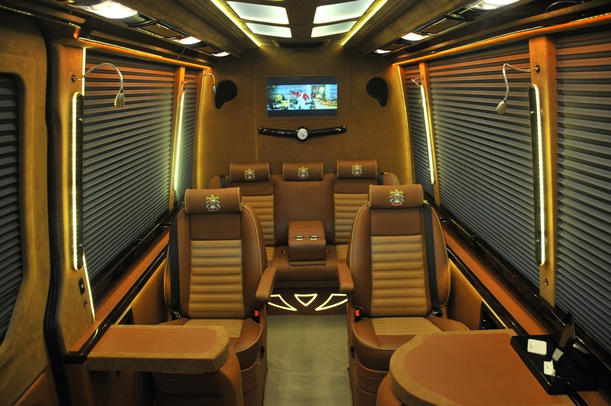 Mercedes Benz Sprinter Passenger Van 2500