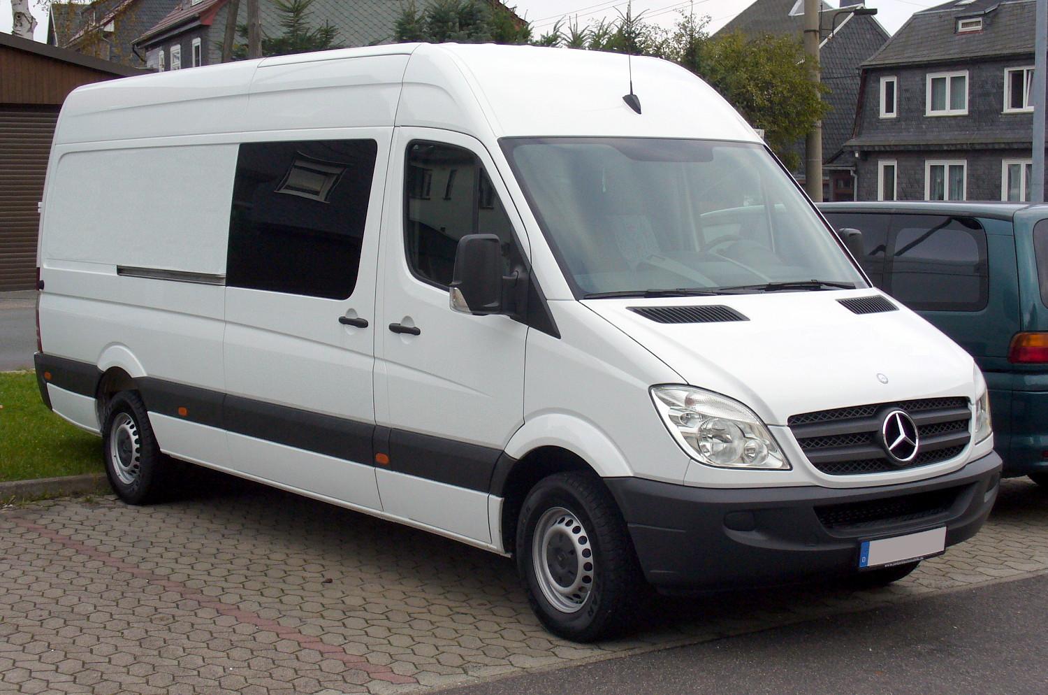 Mercedes Benz Sprinter White