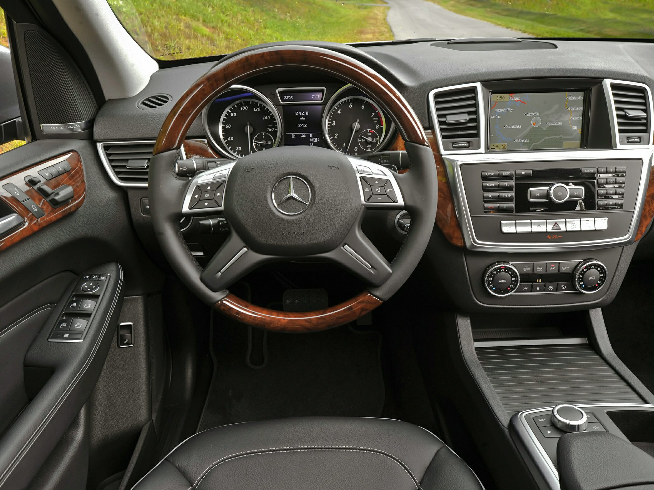 Mercedes Benz Suv 2014