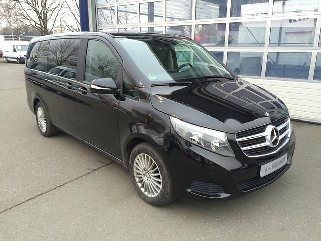 Mercedes Benz Viano V220