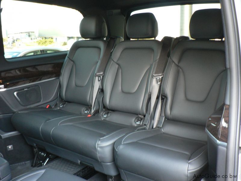 Mercedes Benz Viano V220