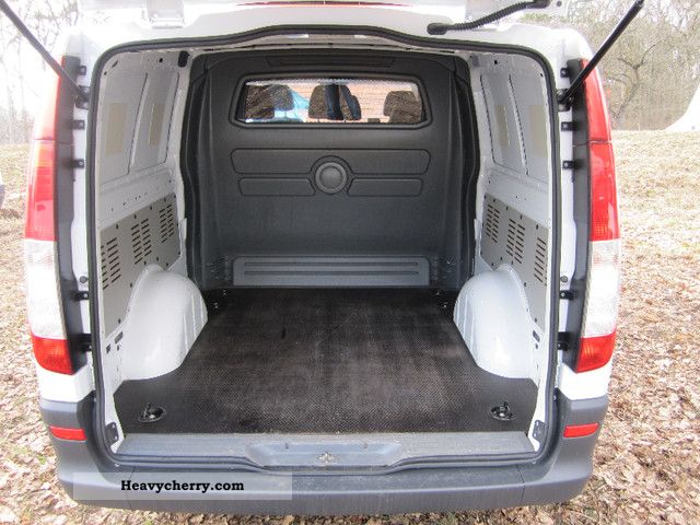 Mercedes Benz Vito 6 Seater