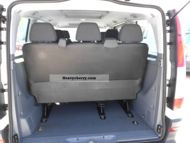 Mercedes Benz Vito 9 Passenger