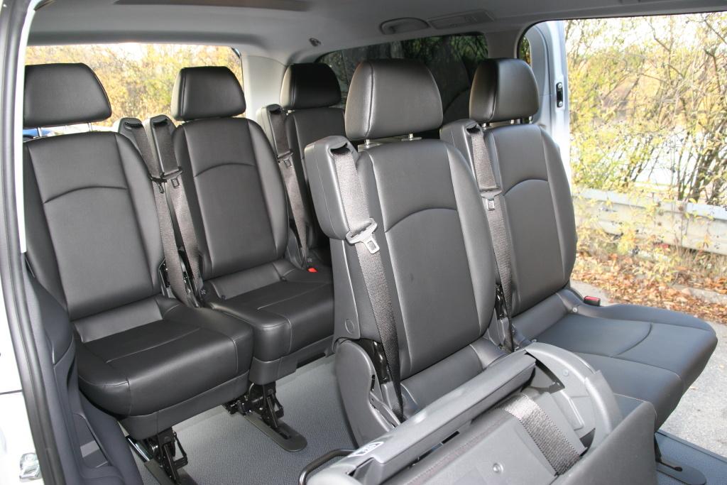 Mercedes Benz Vito 9 Passenger