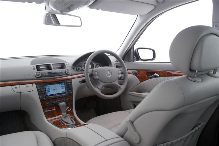 Mercedes Benz W211 2003