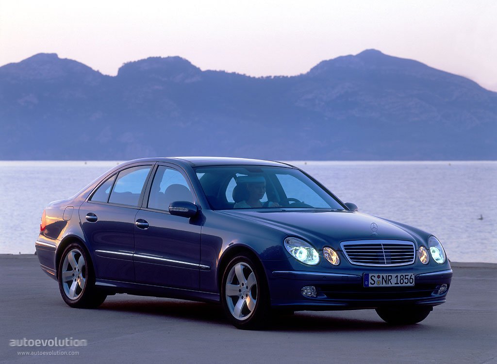 Mercedes Benz W211 2003