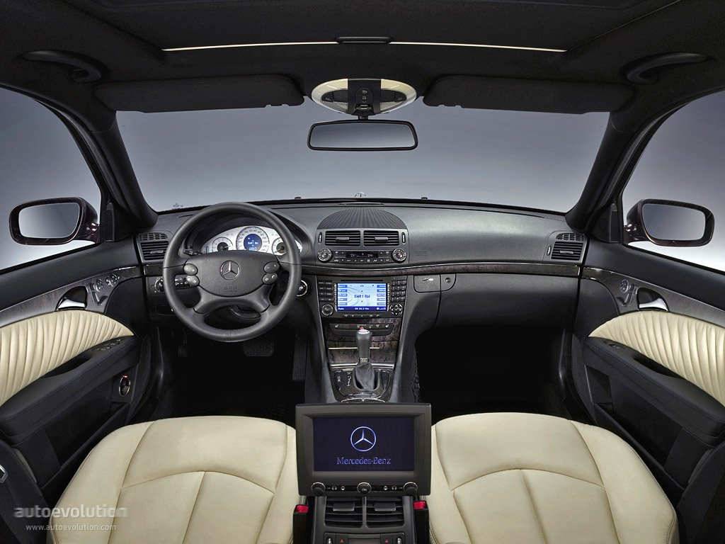 Mercedes Benz W211 2008