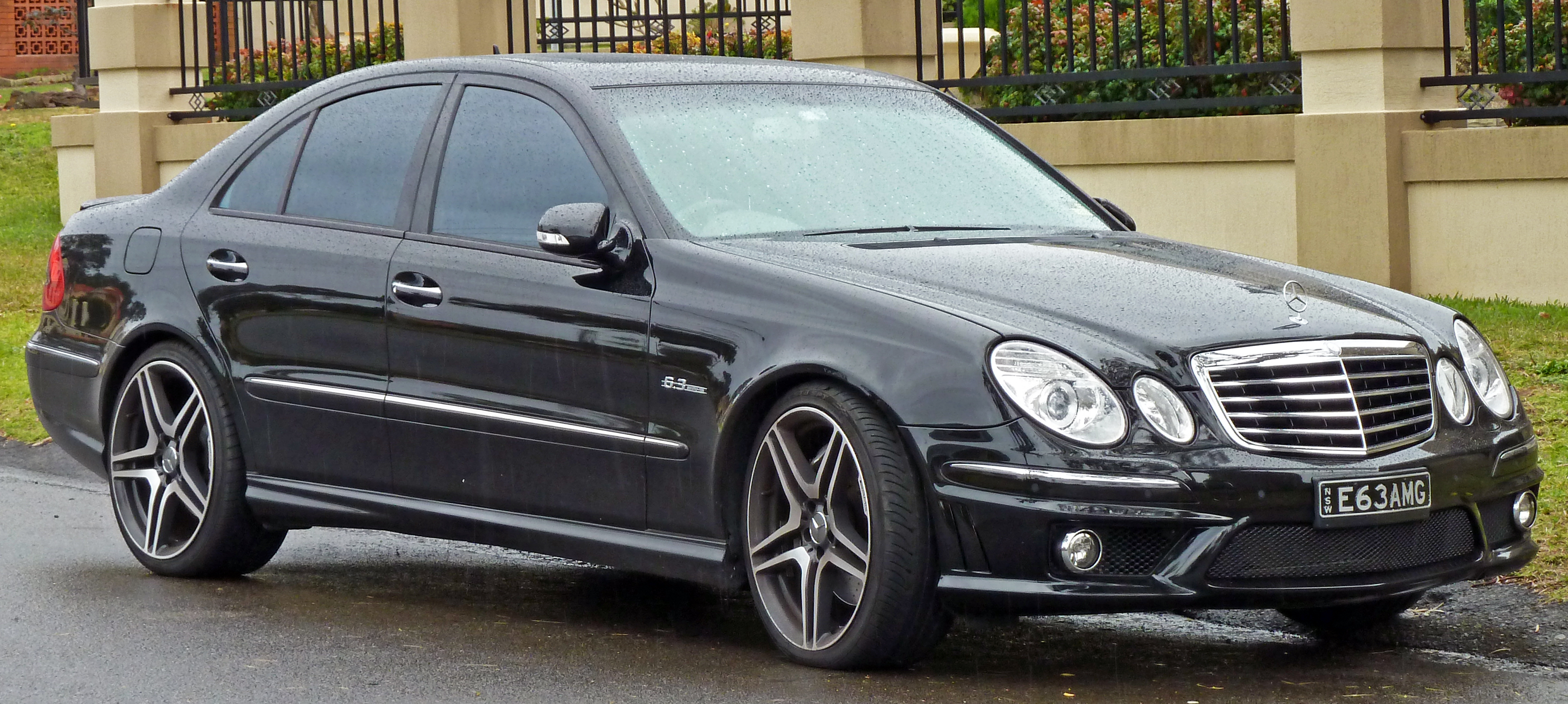 Mercedes Benz W211 Amg