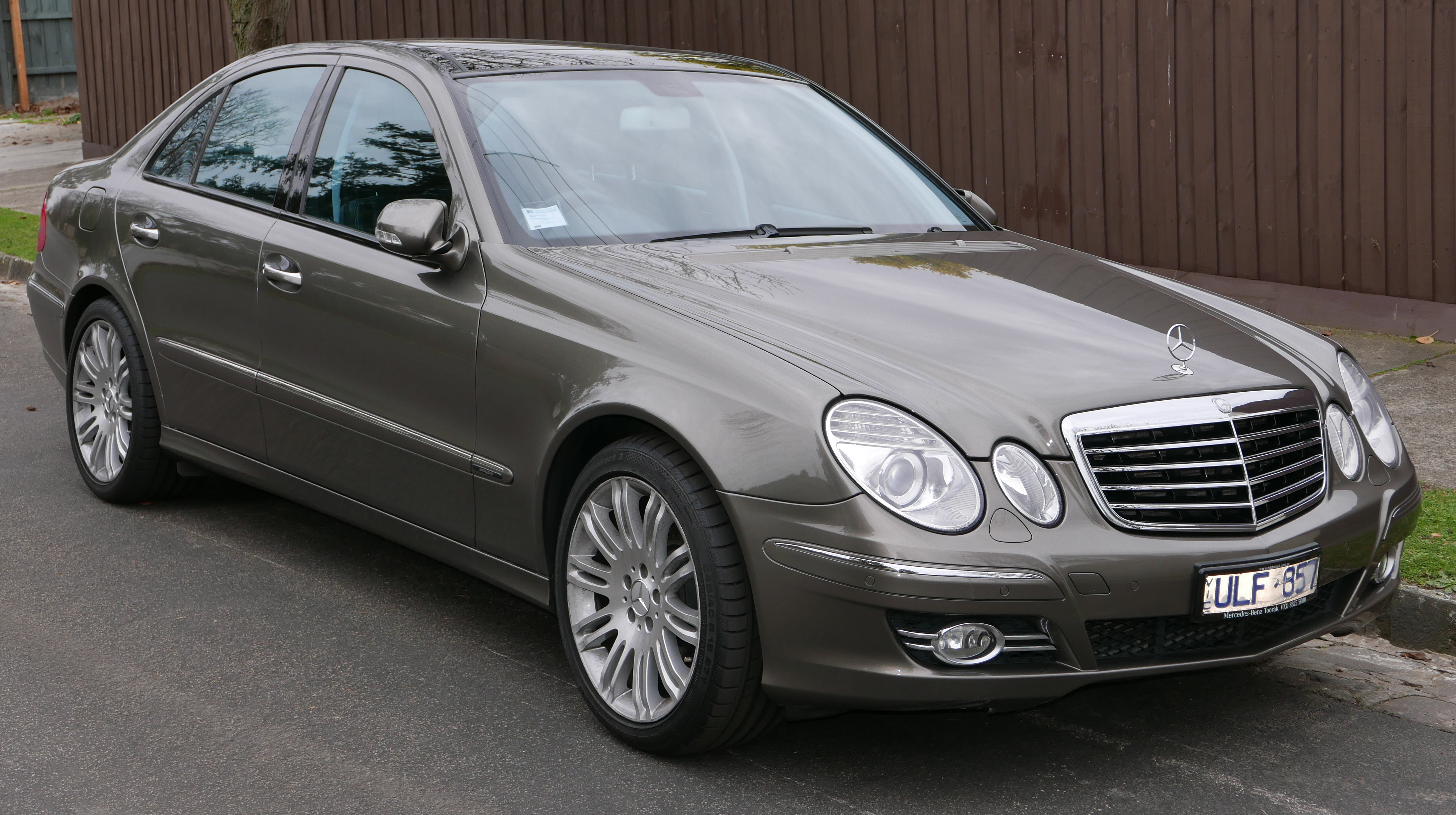 Mercedes Benz W211 Avantgarde