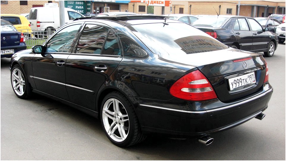 Mercedes Benz W211 Avantgarde