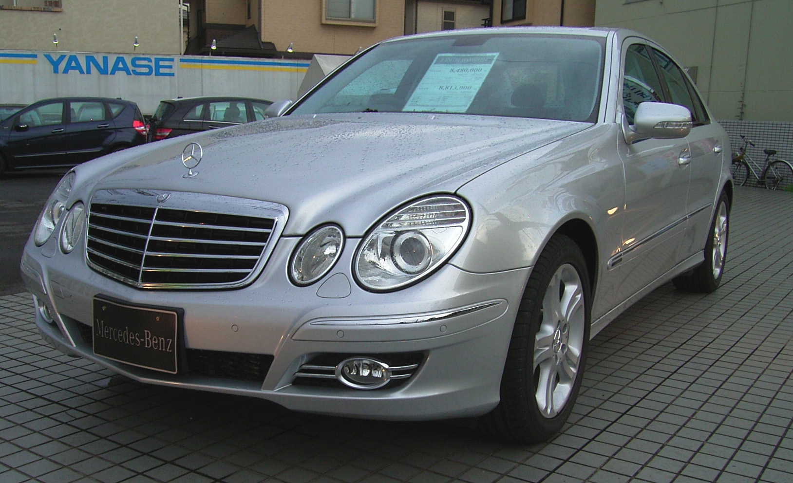 Mercedes Benz W211 E320