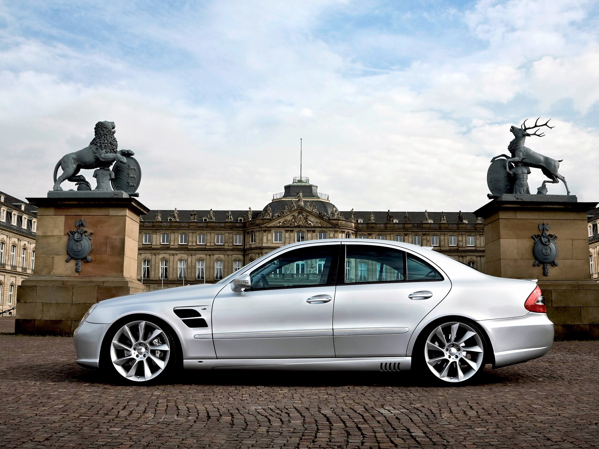 Mercedes Benz W211 Modified